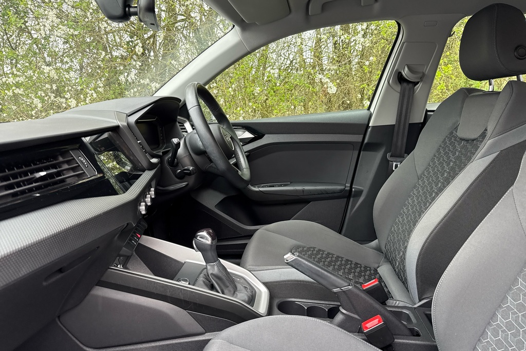 Audi A1 25 Tfsi Sport S Tronic BG73YPO White #6