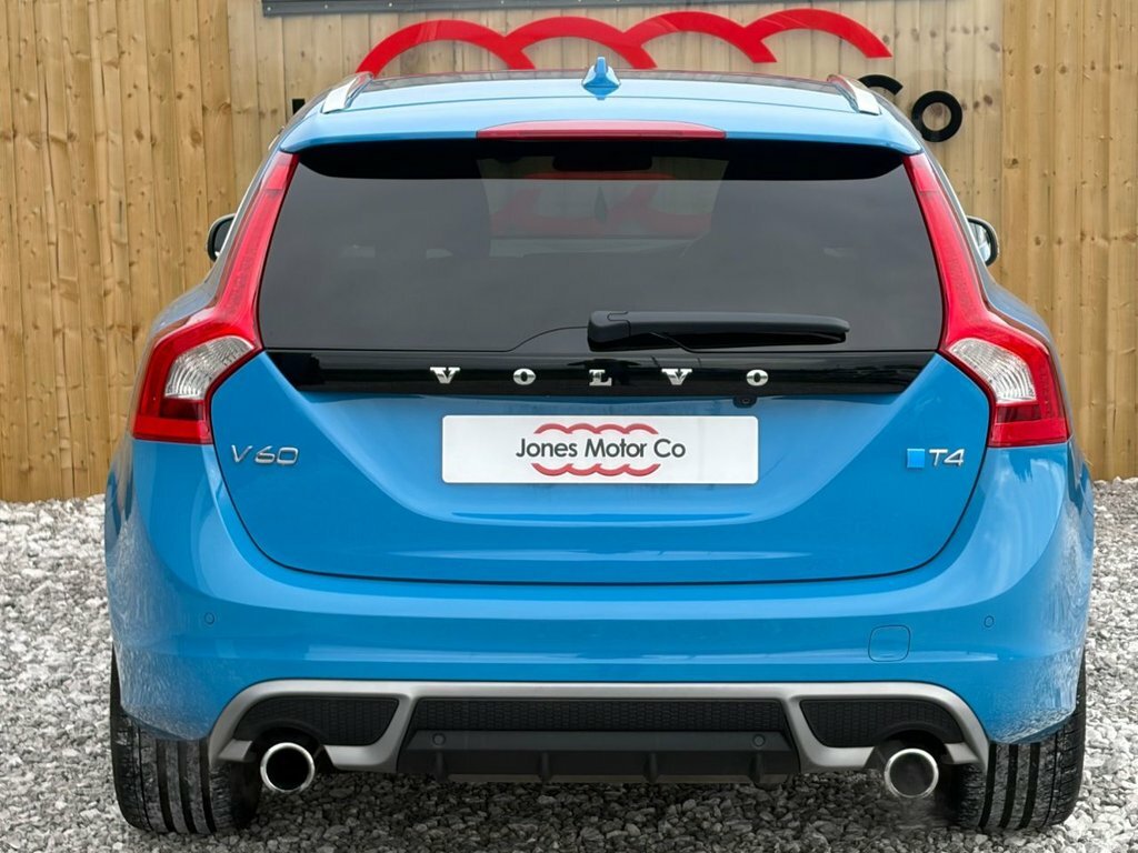 Volvo V60 2L R-design Plus Blue #4