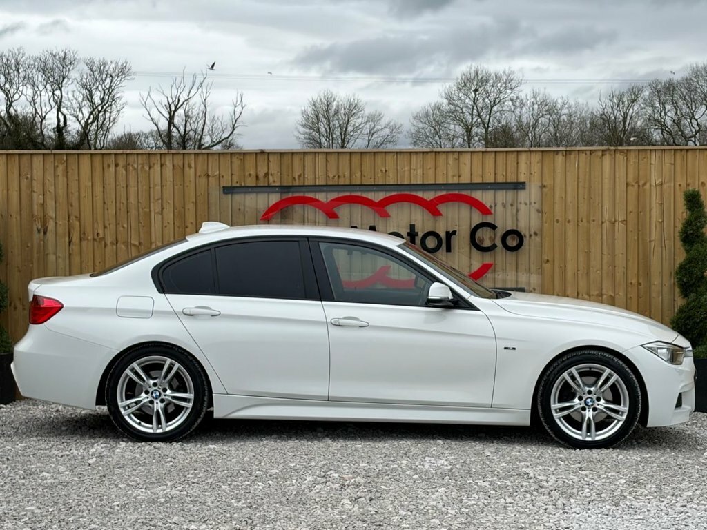 BMW 3 Series 2L M Sport DF63CJM White #5