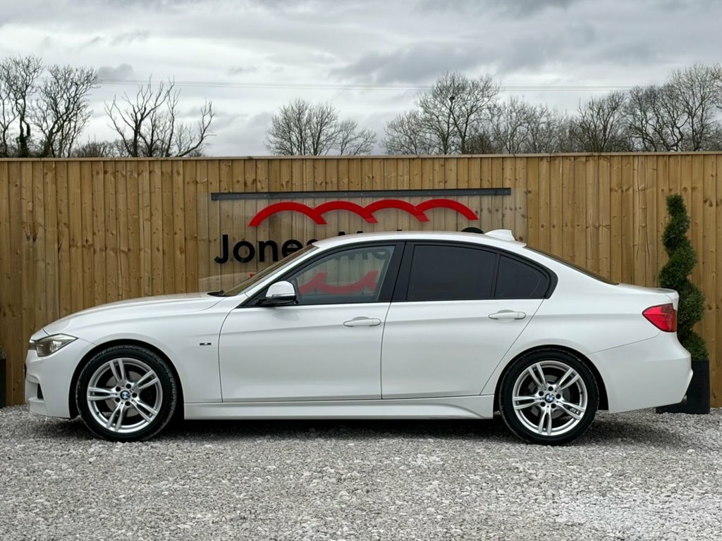 BMW 3 Series 2L M Sport DF63CJM White #6