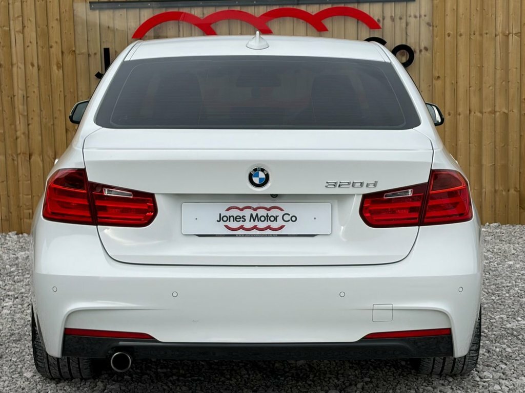 BMW 3 Series 2L M Sport DF63CJM White #4
