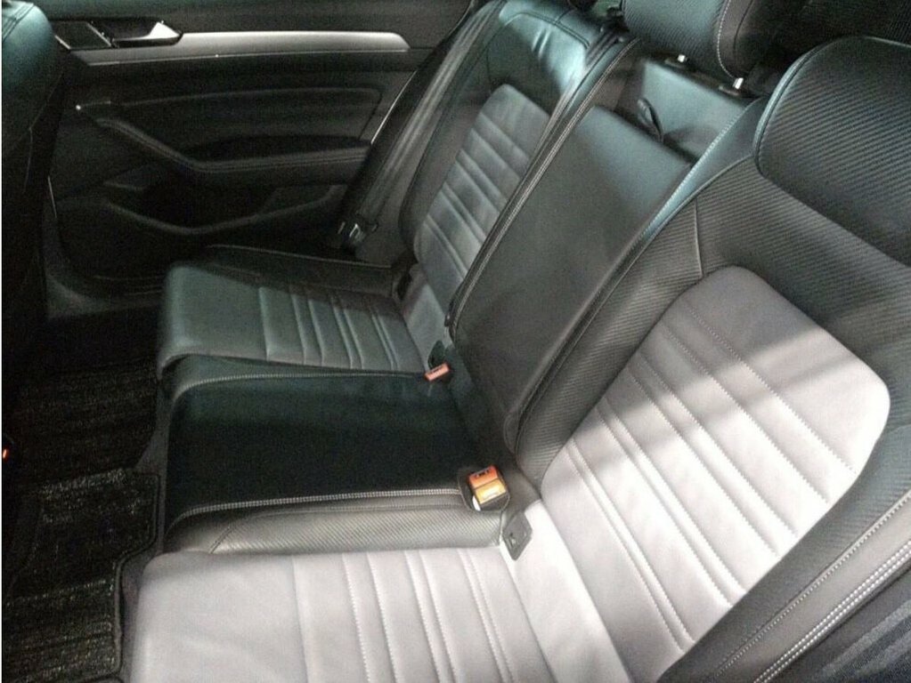 Volkswagen Passat 2L R-line White #6