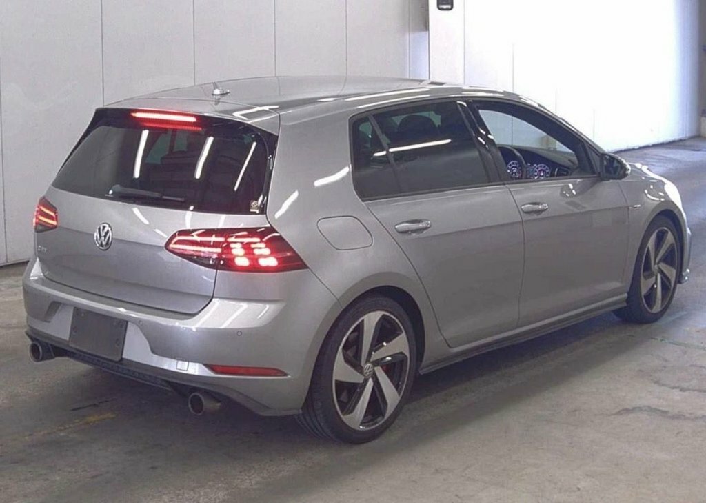 Volkswagen Golf 2L Gti Gold #4