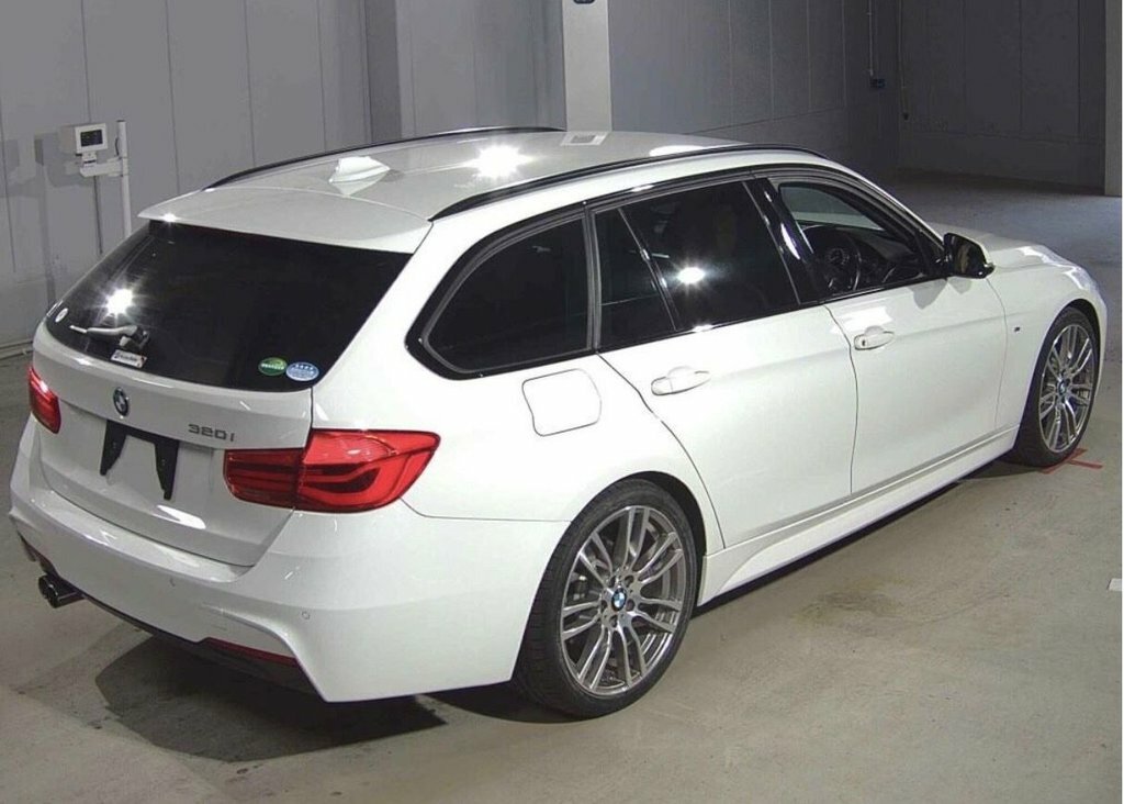 BMW 3 Series 2L M Sport White #4