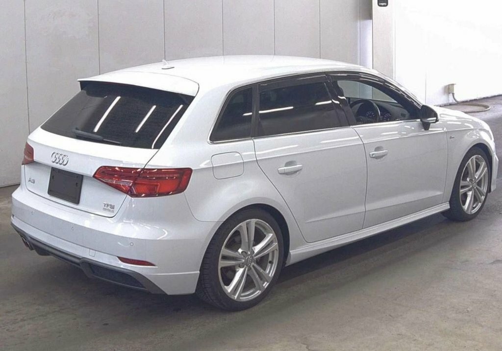 Audi A3 1L S Line GK17CMJ White #4