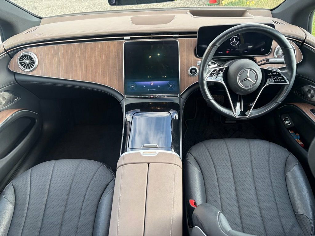 Mercedes-Benz EQS Eqs 450 Amg Line White #14