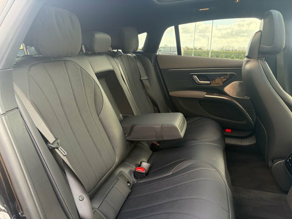 Mercedes-Benz EQS Eqs 450 Amg Line White #25