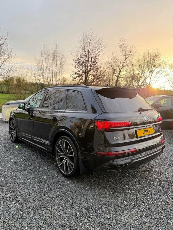 Audi Q7 2021 3.0 Tdi V6 45 S Line Suv Tiptronic AP70XFL Black #3