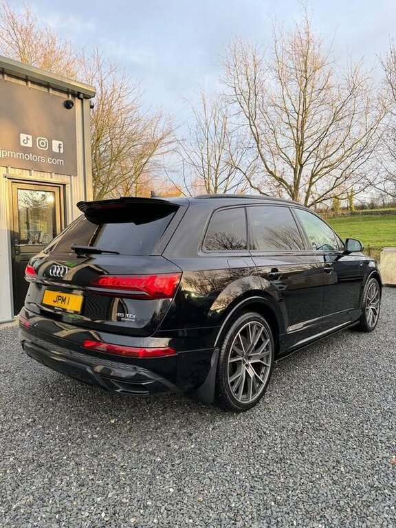 Audi Q7 2021 3.0 Tdi V6 45 S Line Suv Tiptronic AP70XFL Black #5
