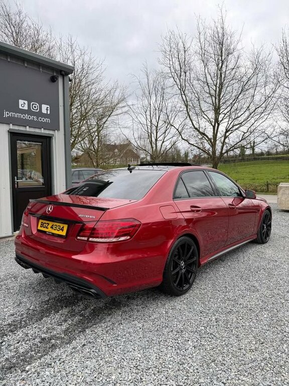 Mercedes-Benz E Class 2014 5.5 E63 V8 Biturbo Amg Saloon Spds Red #4