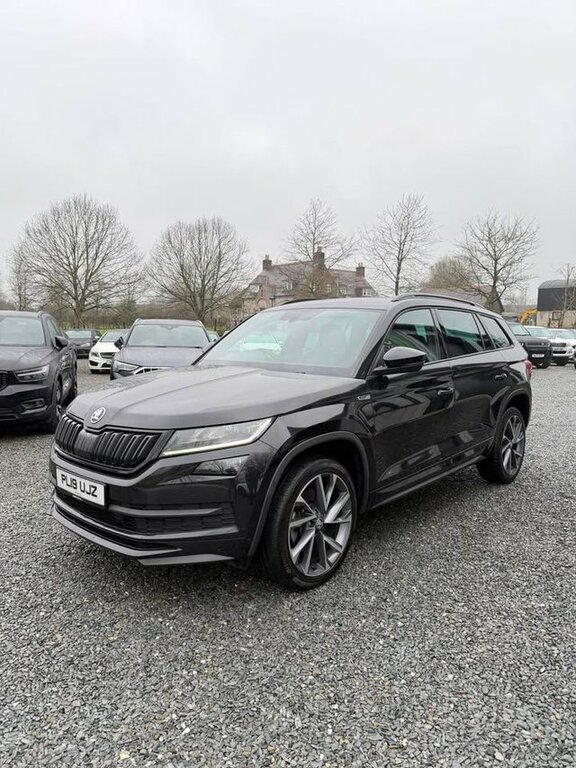 Skoda Kodiaq 2019 2.0 Tdi Sportline Suv Dsg 4Wd Euro PL19UJZ Black #3