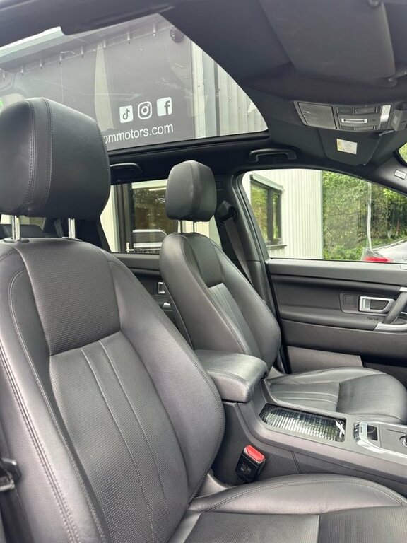 Land Rover Discovery Sport 2018 2.0 Td4 Landmark Suv 4Wd Euro DV68RZD Black #6