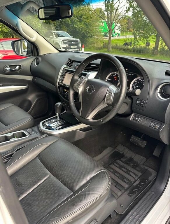 Nissan Navara 2017 2.3 Dci Tekna Pickup Double Cab Au SL67FZT White #5