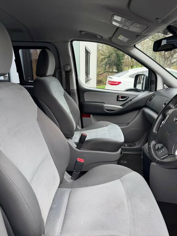 Hyundai I800 2016 2.5 Crdi Se Mpv Euro 6 170 P Black #6