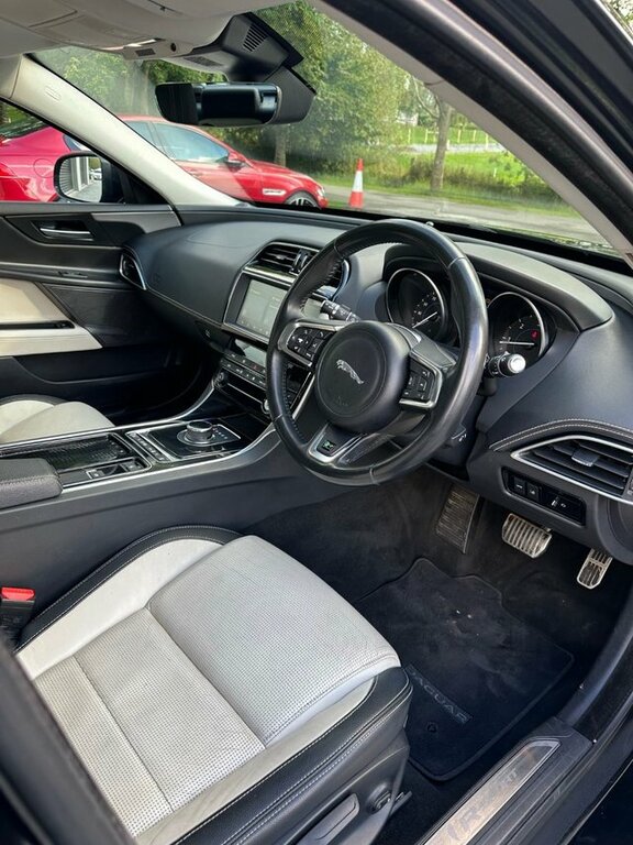 Jaguar XE 2018 2.0D R-sport Saloon Euro 6 S LG68DGU Black #5