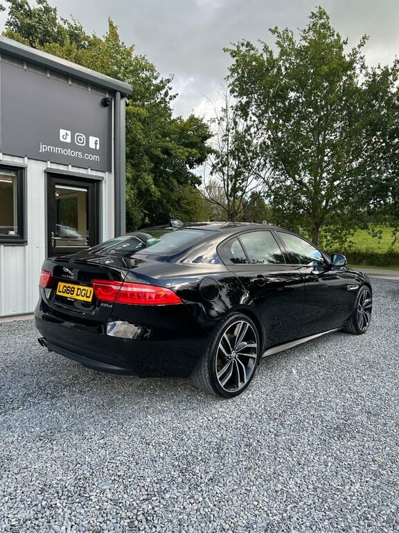 Jaguar XE 2018 2.0D R-sport Saloon Euro 6 S LG68DGU Black #2