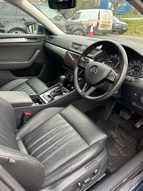 Skoda Superb 2019 2.0 Tdi Se L Executive Estate Dsg LA19TZE Blue #5