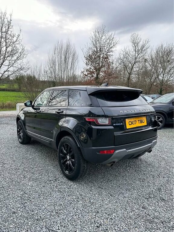 Land Rover Range Rover Evoque 2017 2.0 Ed4 Se Tech Suv Fwd Eur CK17TBU Black #3