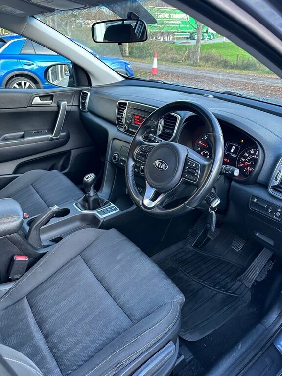 Kia Sportage 2017 1.7 Crdi 1 Suv Euro 6 Ss XNZ3406 Blue #5