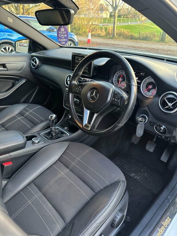 Mercedes-Benz A Class 2013 1.8 A200 Cdi Sport Hatchback Manua LX63XNK White #5