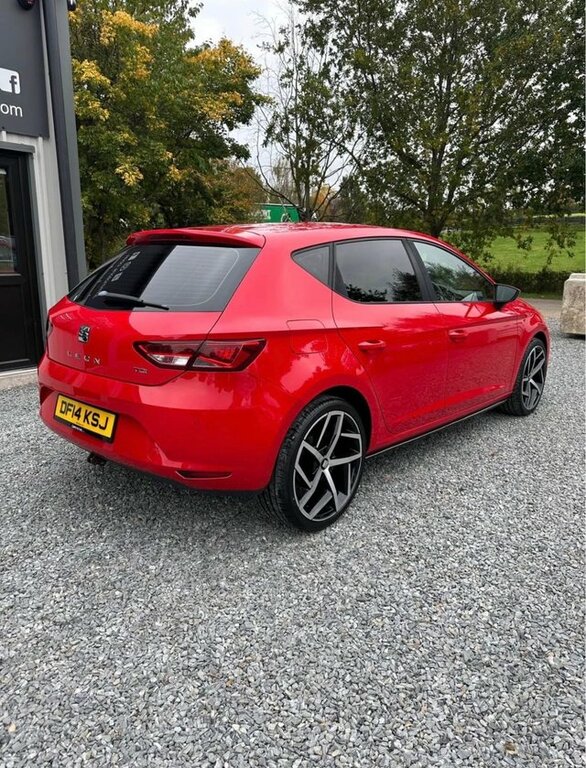 Seat Leon 2014 1.6 Tdi Cr Se Hatchback Eur DF14KSJ Red #2