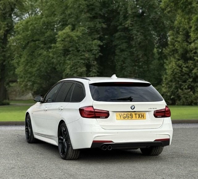 BMW 3 Series 2019 2.0 320I M Sport Shadow Edition Touring P YG69TXH White #5