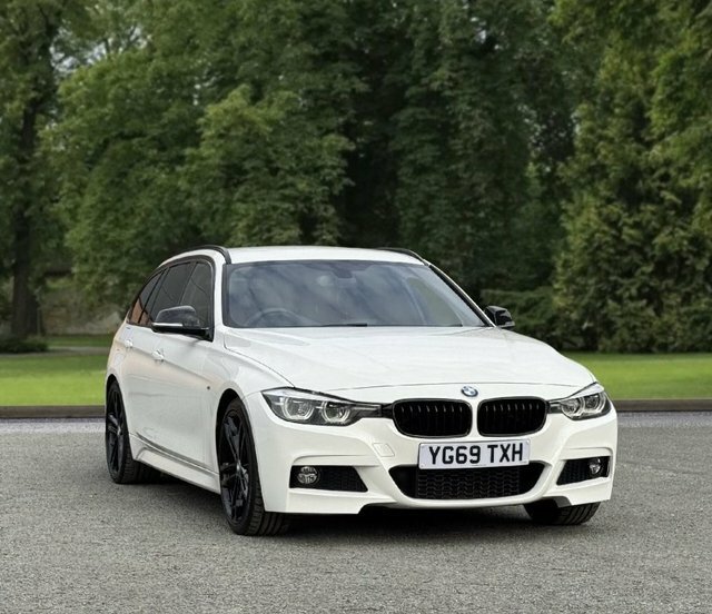 BMW 3 Series 2019 2.0 320I M Sport Shadow Edition Touring P White