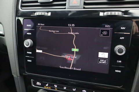 Volkswagen Golf 2.0 Golf R Yellow #3