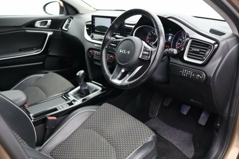 Kia Xceed 1.5 Xceed 3 FL71WDK Brown #2