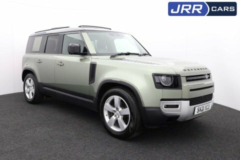 Land Rover Defender 3.0 Defender First Green