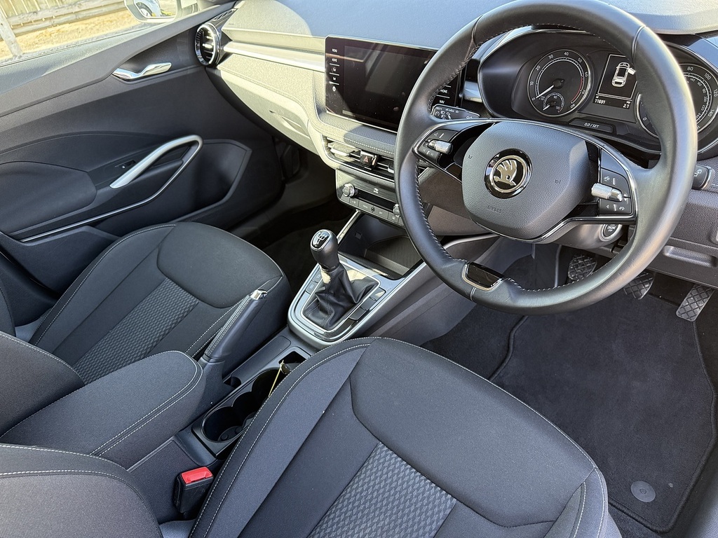 Skoda Fabia 1.0 Tsi Se L Euro 6 Ss BF22EOM White #5