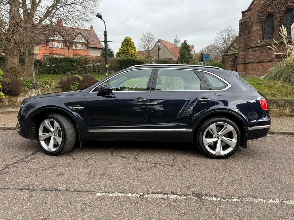 Bentley Bentayga 4.0D V8 4Wd Euro 6 Ss FN17WMW Blue #3