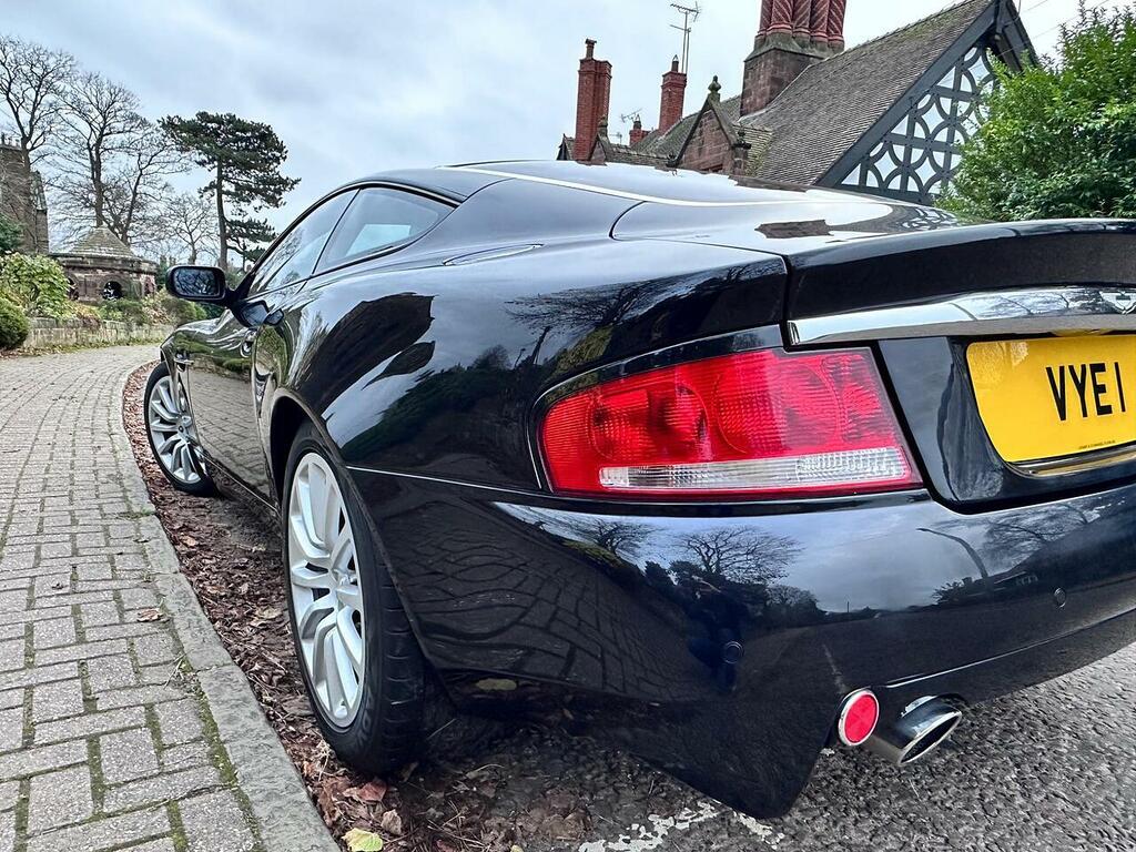 Aston Martin Vanquish Vanquish 5.9 Black #4