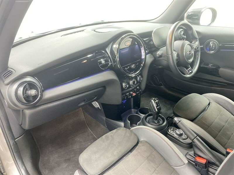 Mini Hatch 1.5 Cooper Sport GF71YBK Grey #2