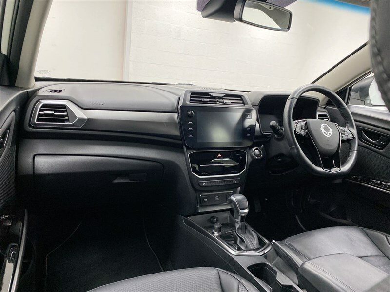 SsangYong Tivoli 1.5 K40 DL25XEP White #2