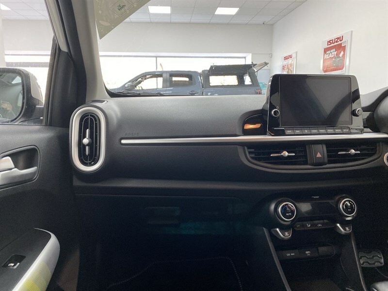 Kia Picanto 1.0 X-line S CV24KVY White #2