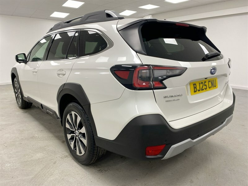 Subaru Outback 2.5I Touring Lineartronic BJ25CNU White #3