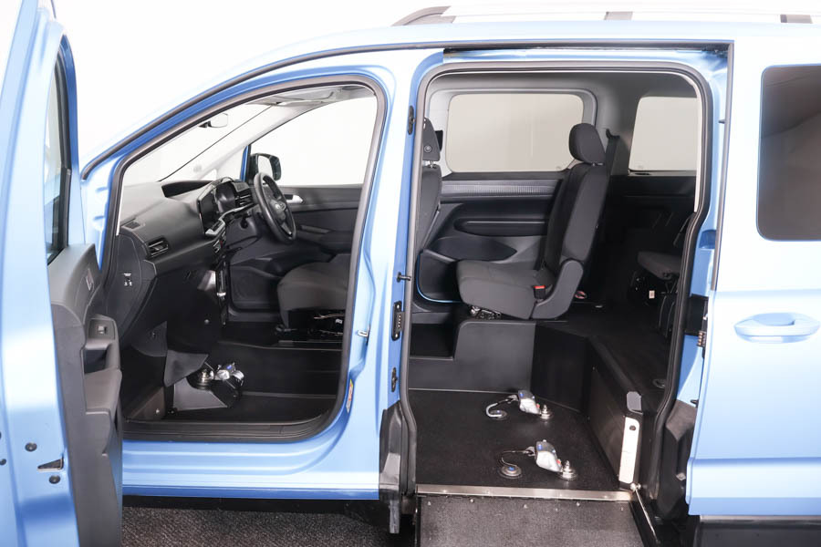 Ford Grand Tourneo Connect 1.5 Ecoboost Titanium Up Front Blue #3