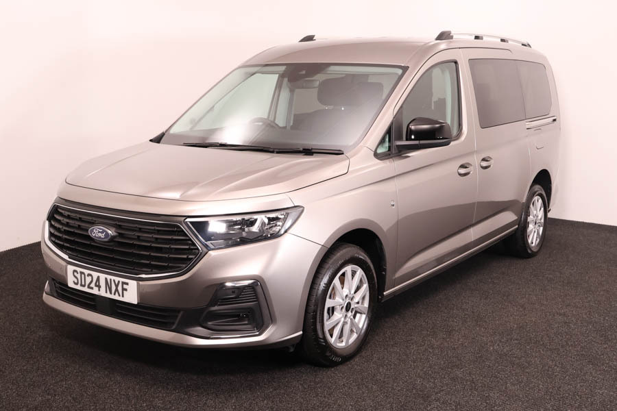 Ford Grand Tourneo Connect 2.0 Tdci Titanium Silver #2