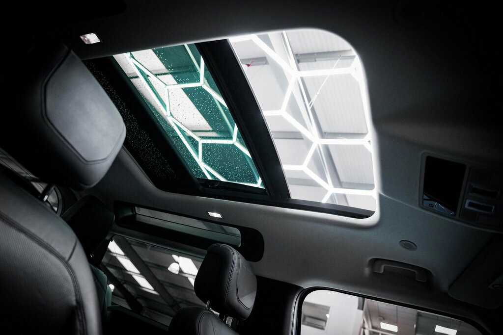 Land Rover Defender 90 3.0 D250 Mhev Hse 4Wd Euro 6 Ss PJ72VWM Silver #6