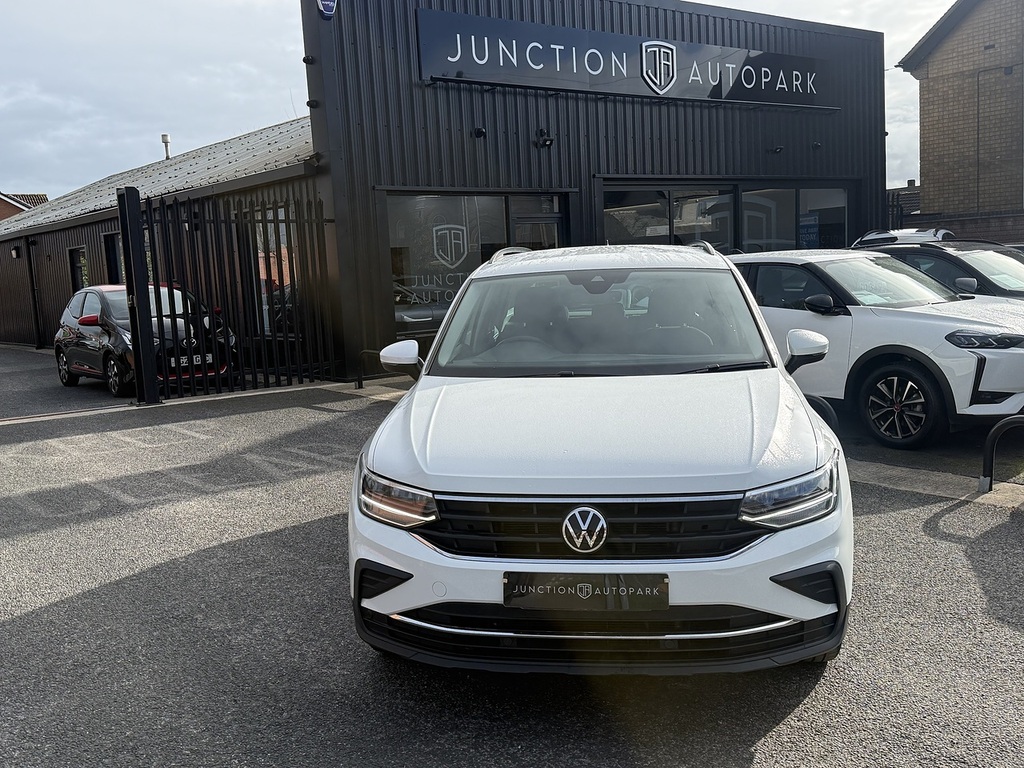 Volkswagen Tiguan Tsi Life CK72YTU White #2