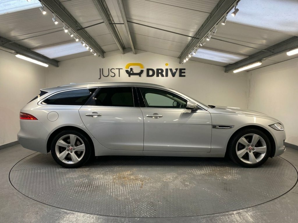 Jaguar XF 2L Portfolio FL19TCJ Silver #6