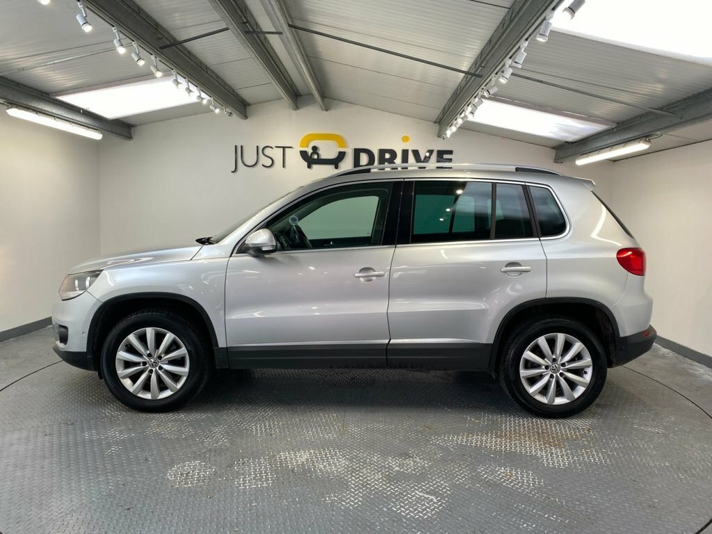 Volkswagen Tiguan 2L Match WJ64VCP Silver #2