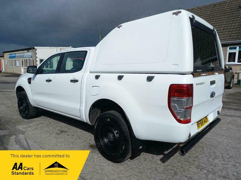 Ford Ranger Pickup RF68AZR White #5