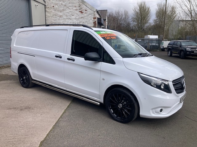Mercedes-Benz Vito Mpv White