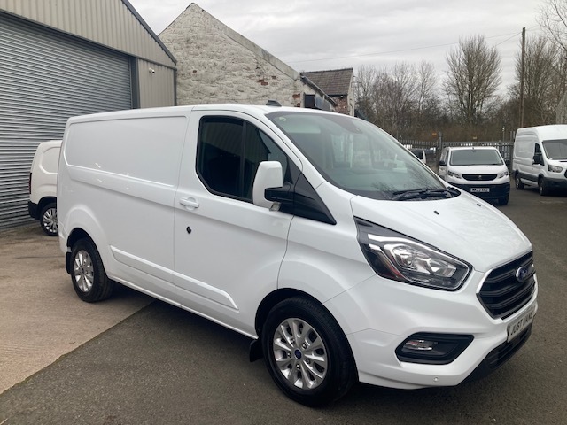 Ford Transit Custom Mpv White