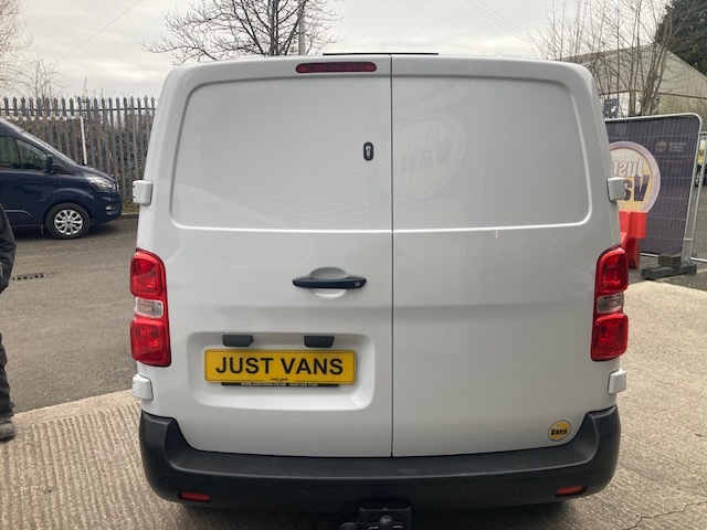 Peugeot Expert Mpv MK23XMZ White #4