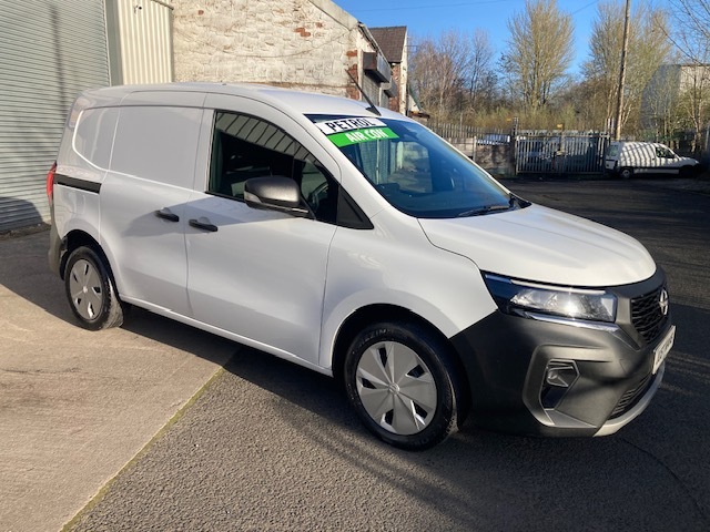 Nissan TOWNSTAR Mpv White