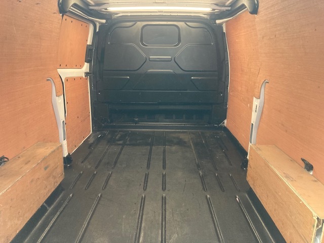 Ford Transit Custom Mpv MJ73EVB White #5