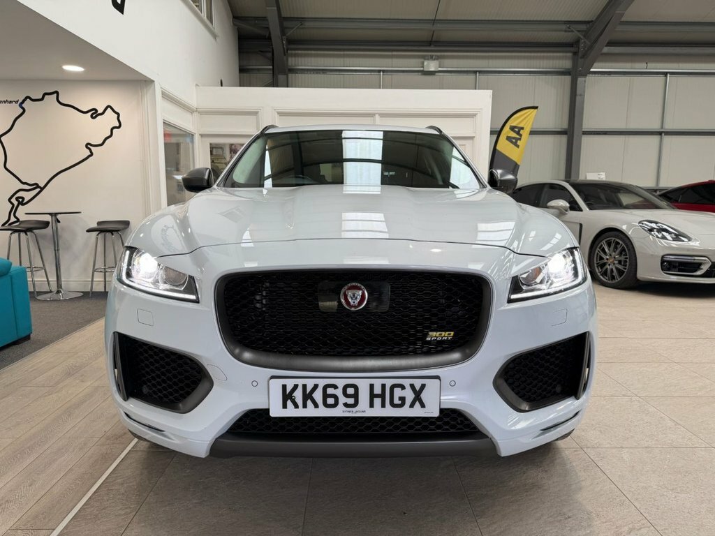 Jaguar F-Pace 2L 300 Sport KK69HGX White #2